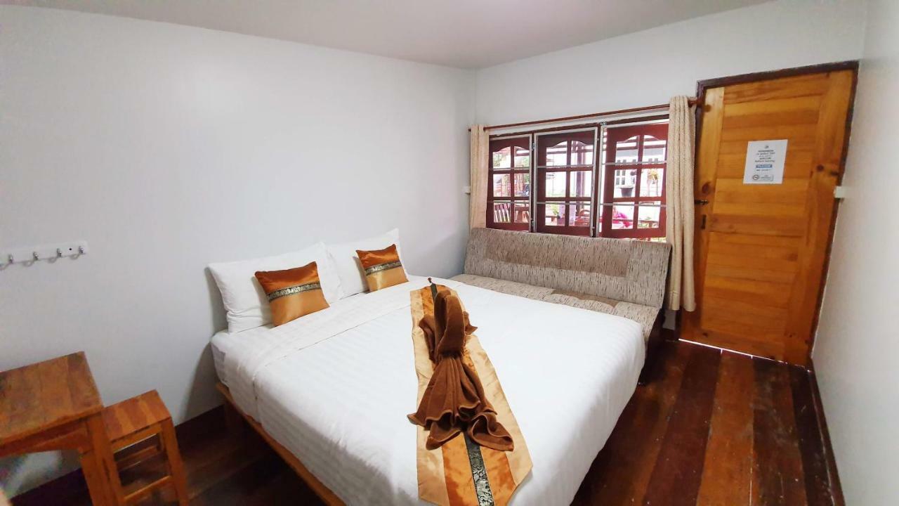 Happy Guesthouse Bungalow Sukhothai Exterior foto